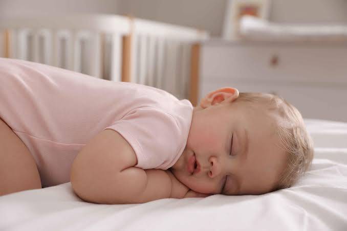 When do babies start dreaming?