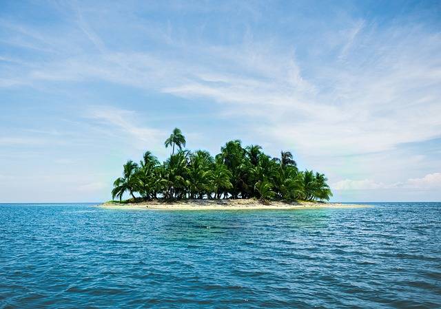 Which country has the most number of islands?