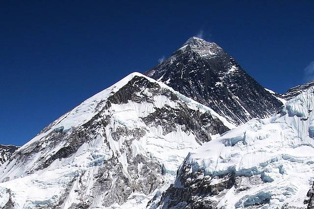 Who was the first Indian woman to climb Mount Everest?