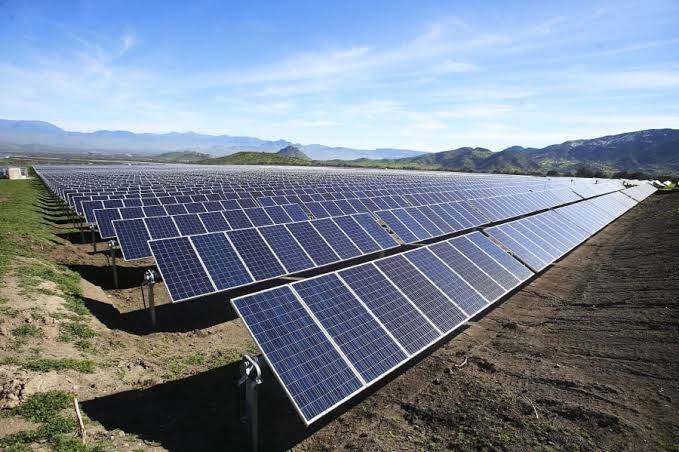 How does a solar panel work?