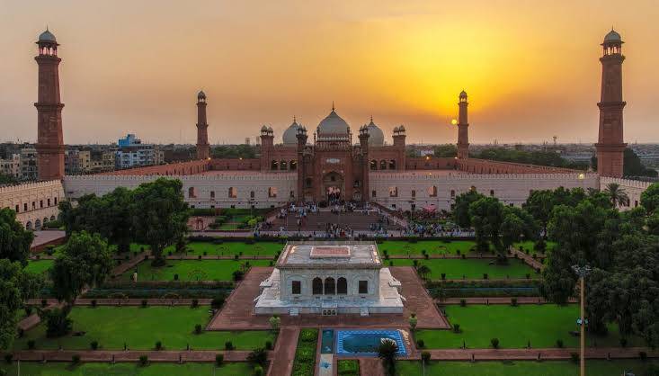 What is Mughal garden architecture?
